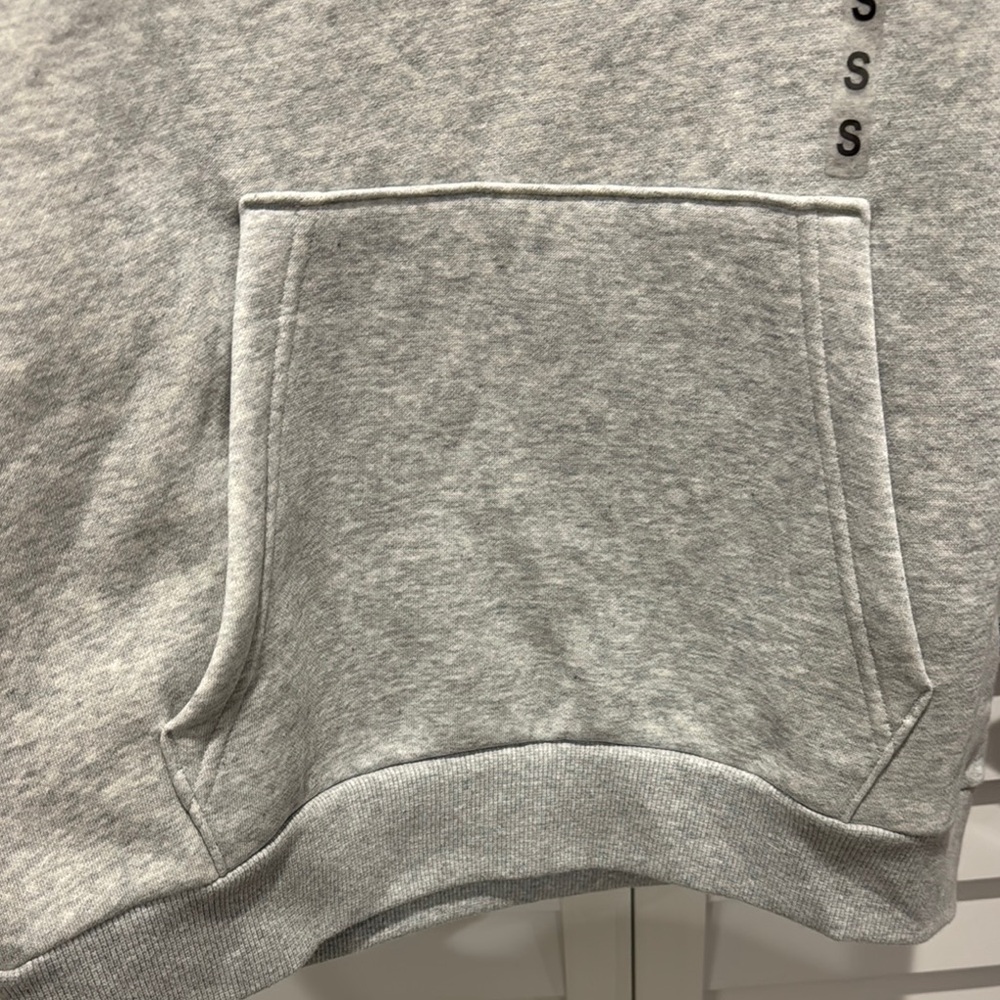 Puma Men’s NWT Gray Hoodie Sweatshirt with front Puma Design. - Picture 5 of 12